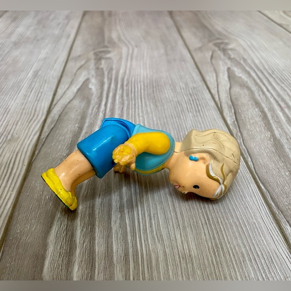 Fisher Price vintage MY FIRST DOLLHOUSE GRANDMA Grandparent 4" Family doll - Picture 5 of 6